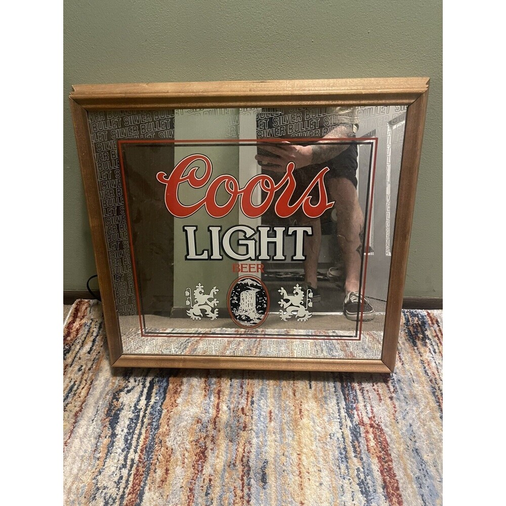 Vintage Mirror Light Up Coors Light Bar 1987 20x22 Man Cave